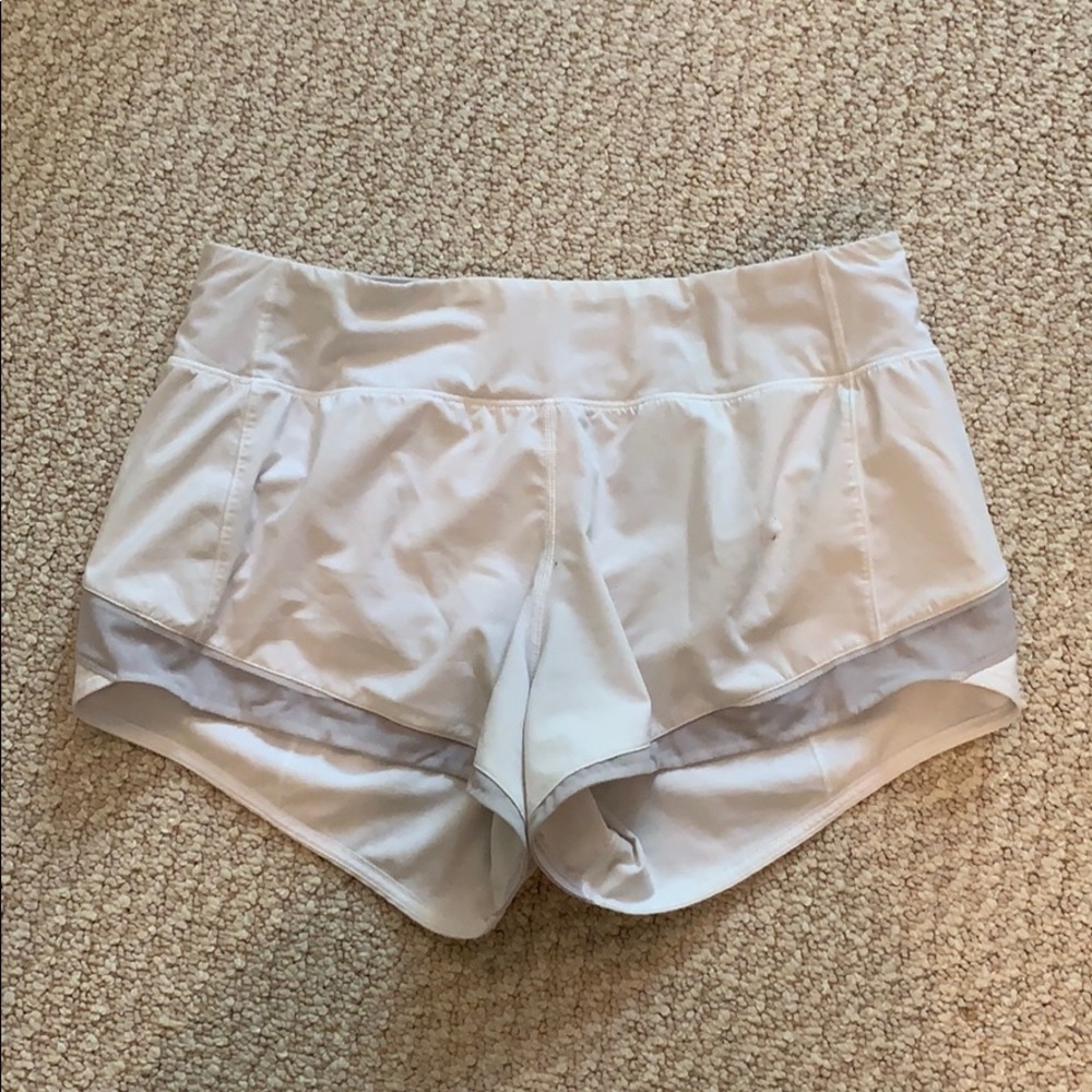 White Lululemon Shorts☁️